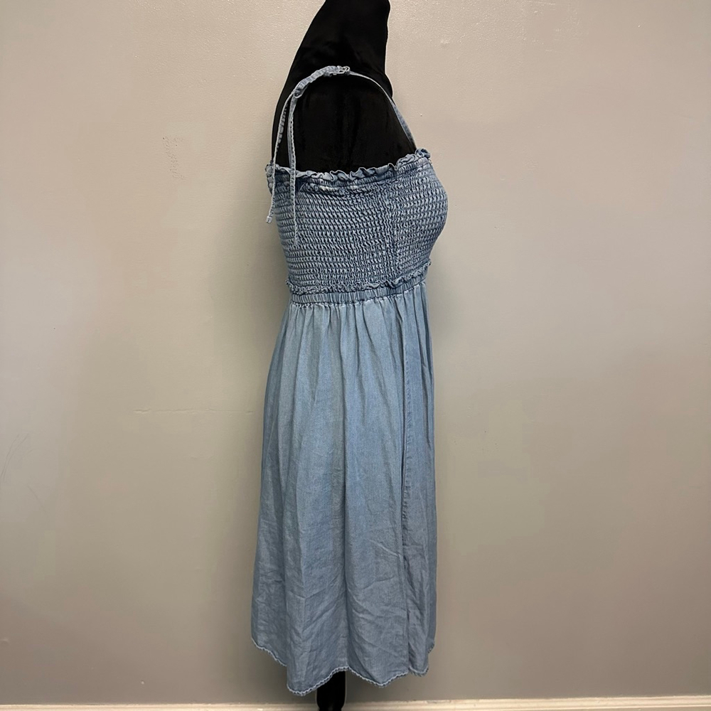 Women's Hem & Thread Blue Smocked Midi Dress Size small - Picture 3 of 11